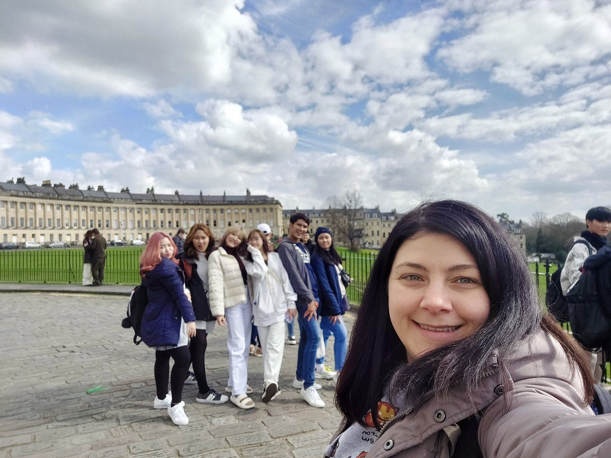 BathAcademy's tweet photo. We want to say a big #WELCOME #ยินดีต้อนรับ to our students from Thailand this week! They have come to Bath to #learnEnglish and explore our beautiful city on a 3 week mini-stay, hopefully to see Bath blooming in spring colors!
#visitbath #ministay #studytravel #studyabroad https://t.co/yUsaEONjvh