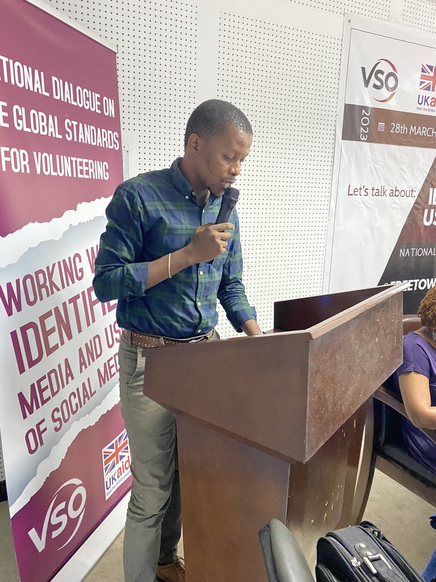 myaugustine1's tweet photo. Today, on behalf of @Mrcgsl, I delivered a speech at the National Dialogue on Global Standards for Volunteering #VSOMEDIADIALIGUE on the topic “Working with Identified Media and Use of Social Media”@VSO_Intl @NEDemocracy @UKaid @TheMFWA https://t.co/tTkEtW8jyu