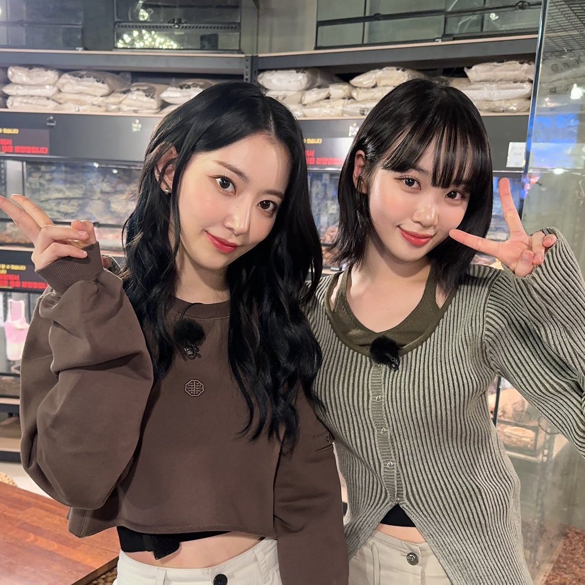 hourchaewon's tweet photo. omg how did we get here? 

2020                                           2023 https://t.co/VT3e7ykN4K
