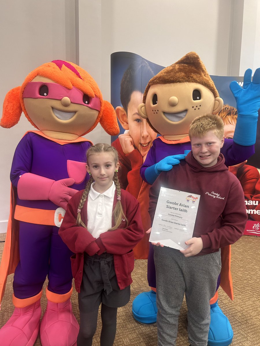 danielleeas's tweet photo. We were delighted to receive our Silver Award at the Siarter Iaith Award Ceremony this morning @cwmlai @CSCSiarterIaith @CSC_Cymraeg https://t.co/mkMblA8eMM