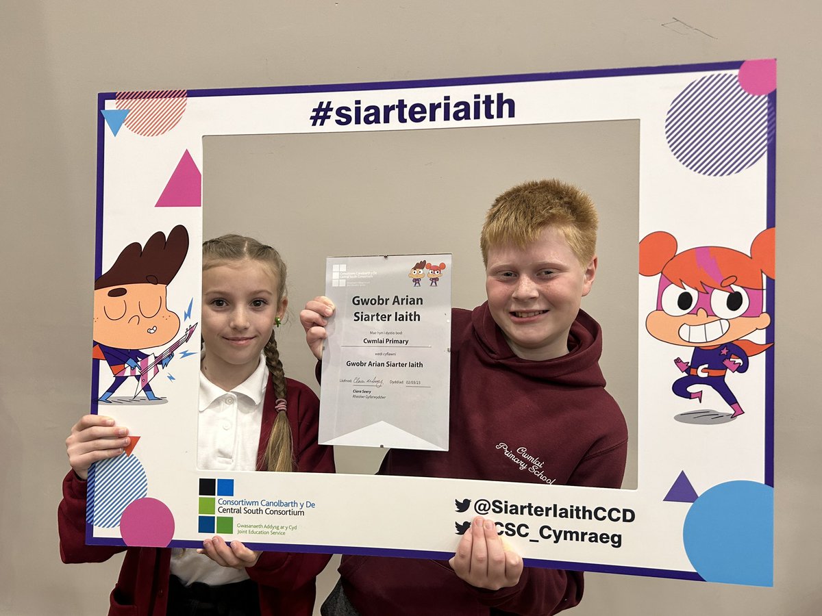 danielleeas's tweet photo. We were delighted to receive our Silver Award at the Siarter Iaith Award Ceremony this morning @cwmlai @CSCSiarterIaith @CSC_Cymraeg https://t.co/mkMblA8eMM