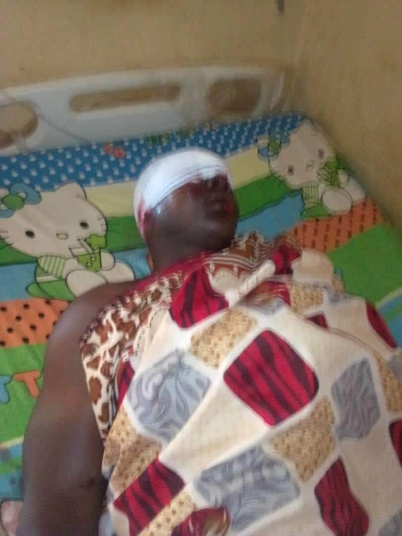 amba_newsline's tweet image. War in #Ambazonia: Cameroun #invading forces lost at #least 10 of their #invading forces after their #Helicopter was #attacked by Amba forces in Ngarbuh northern #Ambazonia. CAMEROUN FORCES ARE TRAINED BY THE @USEmbYaounde @UKinCameroon and others. @TiborPNagyJr @POTUS