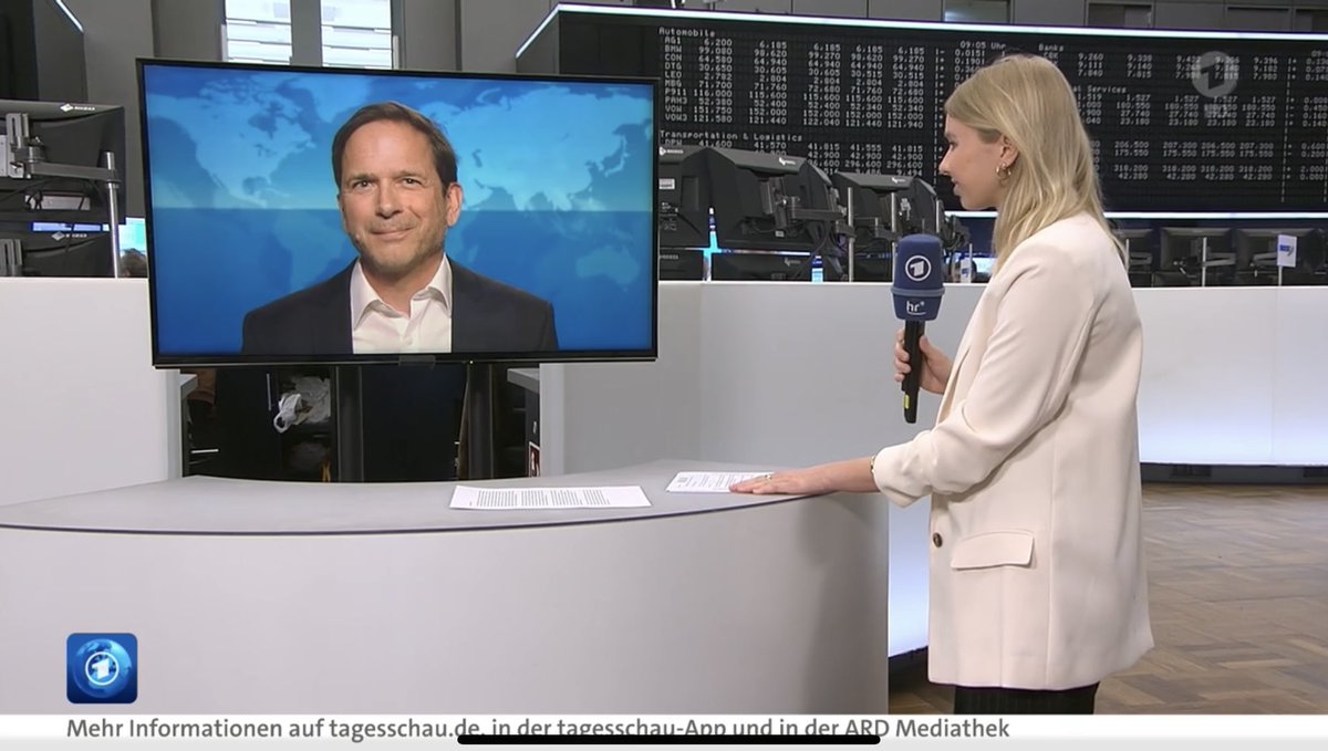 Wie lange darf die <a href="/SCHUFAHoldingAG/">SCHUFA Holding AG</a> Daten zu einer #Privatinsolvenz speichern? Darüber habe ich mit <a href="/AnneCatbe/">Anne-Catherine Beck</a> gesprochen. Spannend: Kurz nach Talk hieß es, dass die #Schufa freiwillig Daten schon nach 6 Monaten löscht, nicht wie bisher nach 3 Jahren. 

tagesschau.de/multimedia/vid…