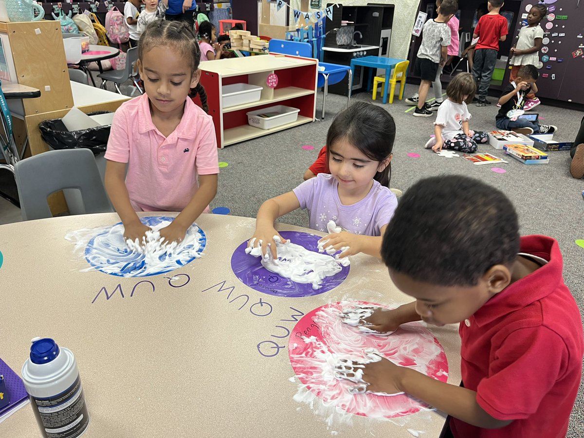 AmandaRileyMBE's tweet photo. Practicing our letters of the week! #mbebears2022 #LightTheWay #MBEisFamily
#prekexplorers #Prek4play
@HumbleISD_ECE @HumbleISD_MBE @AveryBalutaMBE https://t.co/7ibdMUeNUV