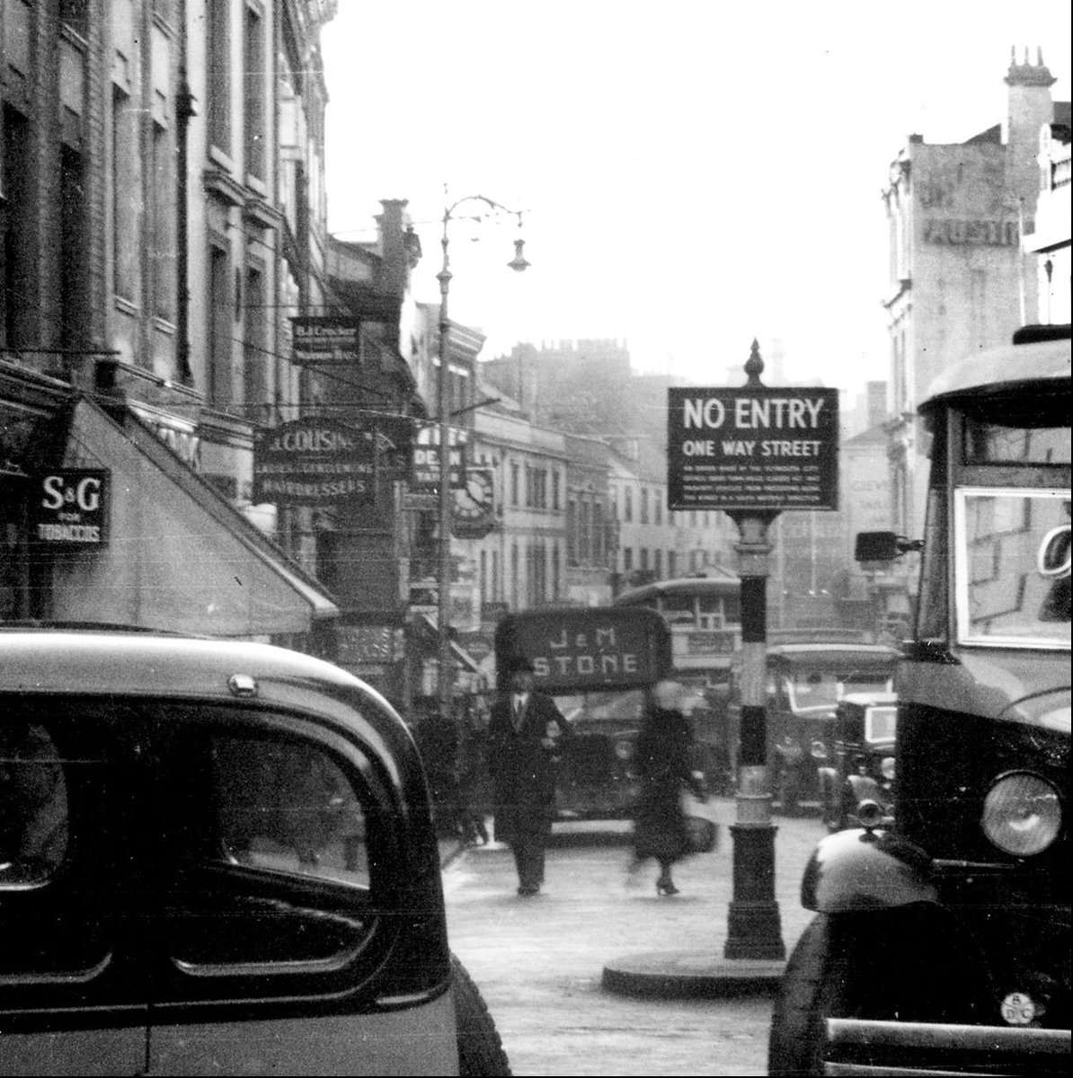 AJannerDarkly's tweet photo. Couple of great photos here, but this of (old) George Street is my favourite #Plymouth https://t.co/tghvl0LLgo
