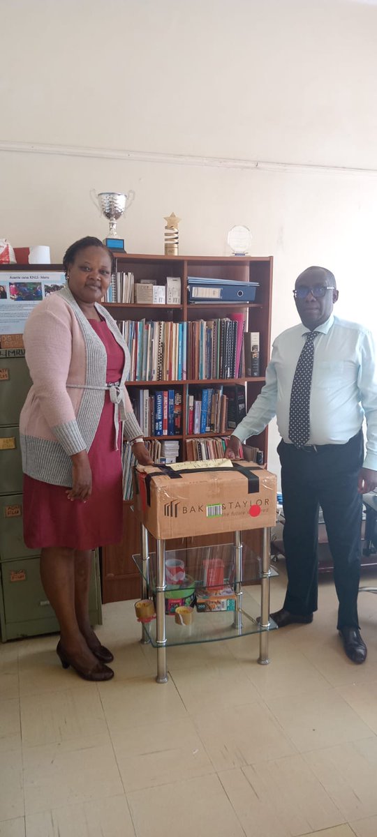 knlsmeru's tweet photo. KNLS Meru today donated  copies of books to the  Principal of Kinoru  Secondary School which will be added to their stock where students will be using during their  lessons to nurture their reading #Revenge 
@knlsmedia 
#BooksWorthReading 
@MeruCounty012 https://t.co/iZiazPVVun