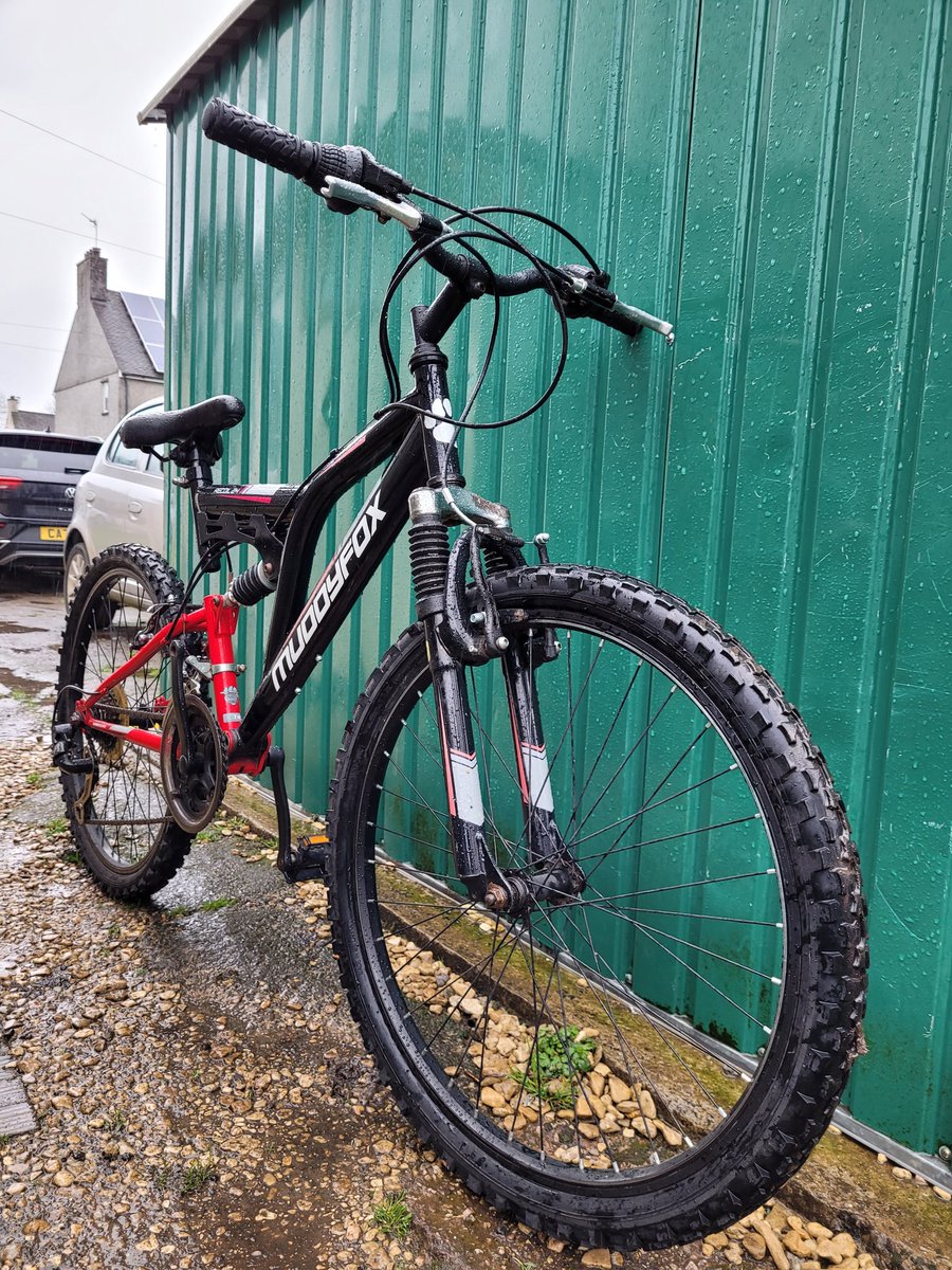 PuffaJones tweet media