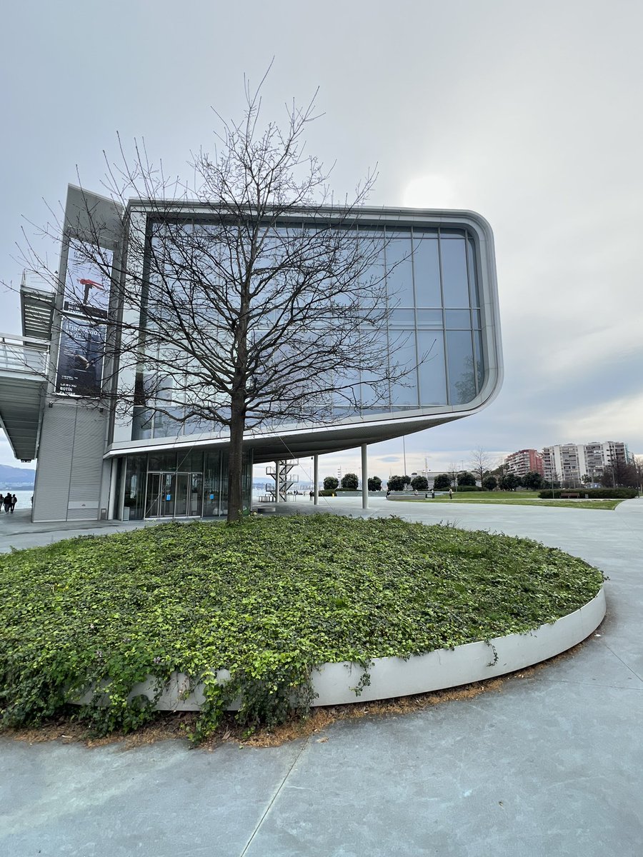 ML_ArtsPla's tweet photo. Projet PEAC pour nos élèves de 3emes: en quoi la culture et les arts peuvent-ils permettre de redynamiser une ville?
Voyage à Bilbao (Espagne)- JOUR 3: la ville de Santander et l’architecture de Renzo Piano @centrobotin https://t.co/oICr8qX59d