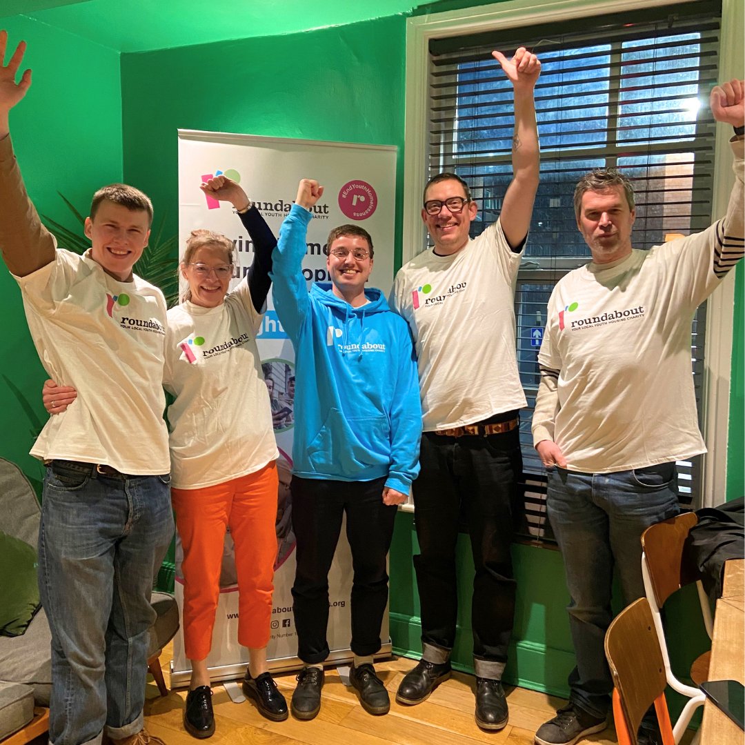RoundaboutSheff's tweet photo. It was great to meet some of the incredible cyclists who are taking part in @RideLondon, a 100-mile #bike ride.
With 18 #cyclists taking part, they are hoping to collectively raise over ยฃ10,000 by May ๐ฅฐ
You've got this #TeamRoundabout ๐ดโโ๏ธ ๐ช
#sheffieldissuper #ridelondon https://t.co/vDK1kNXciY