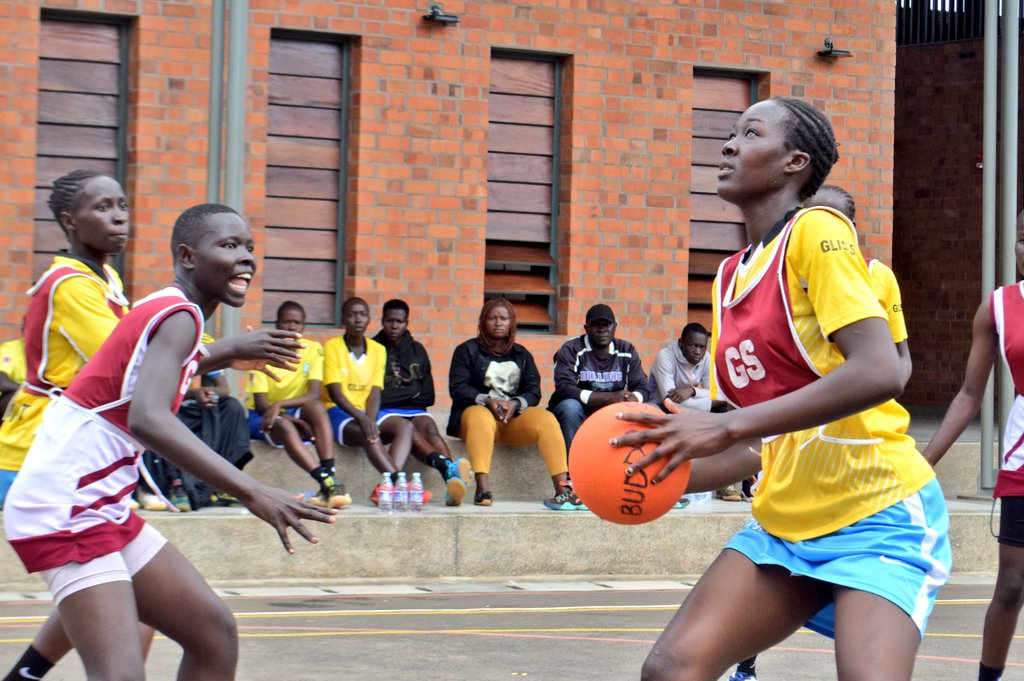 NetballUpdates1's tweet image. #Division2 #TuesdayAction 
#MatchTwo
HT'
Dynamites vs Canaan NC 
Q1: 10-07 
Q2: 22-16

It's an epic game for youthful sides, very speedy and enticing for the eyes!
#LivefromKamwokya 
#UNL | #Shecranes256 | #UNF256 
@kayiirajackson @VBugerere @shecranes256 @NBSportUg