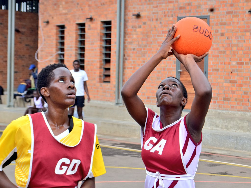 NetballUpdates1's tweet image. #Division2 #TuesdayAction 
#MatchTwo
HT'
Dynamites vs Canaan NC 
Q1: 10-07 
Q2: 22-16

It's an epic game for youthful sides, very speedy and enticing for the eyes!
#LivefromKamwokya 
#UNL | #Shecranes256 | #UNF256 
@kayiirajackson @VBugerere @shecranes256 @NBSportUg
