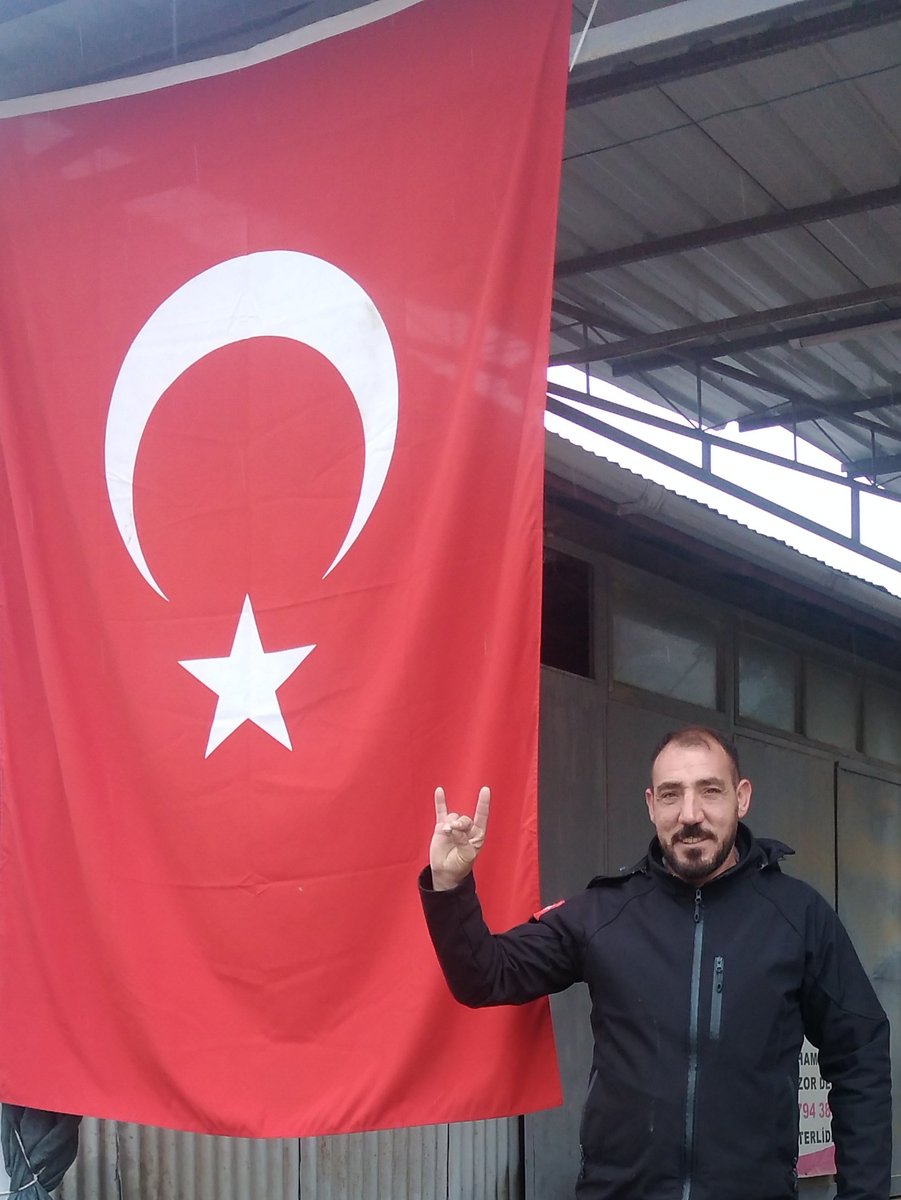 TÜRK'ÜM DEYİP . ! . 
Türk'e Mezar Kazanlarla
 F i n g i r d e ş e r e k 
Türk Olunmaz Efendiler ! . !
 ☪︎ 🇹🇷