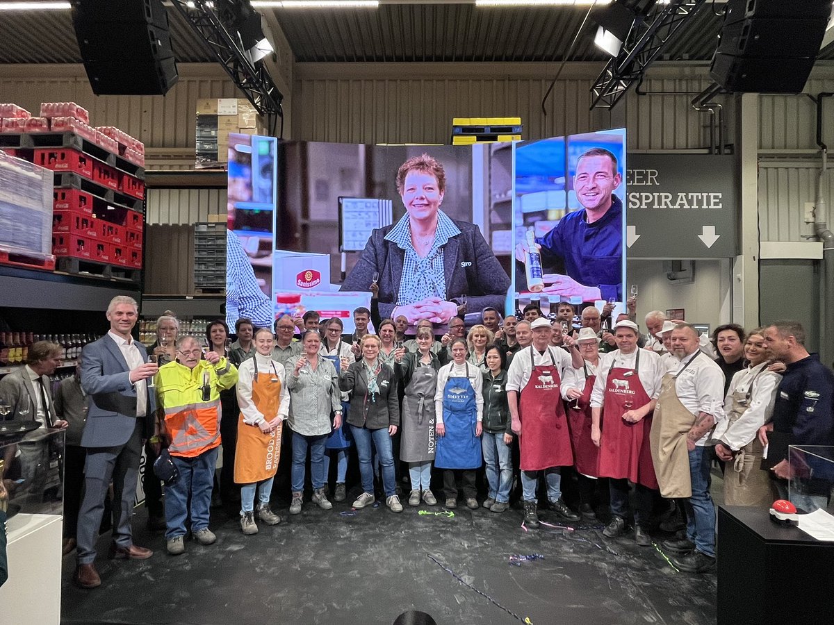 Philip van den Brand tweet media