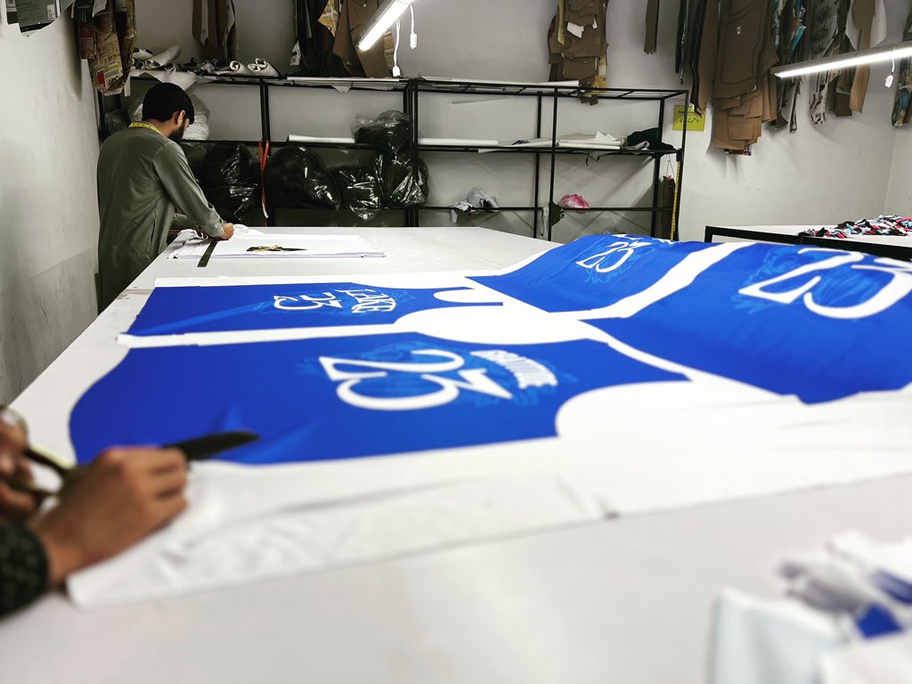 SidmonSports's tweet photo. In sidmon sports all sublimation teamwear cut manually by man power. We have the sublimation cutting capacity of 1500 to 2000 jerseys per day.
Your reliable teamwear manufacturer. 
Contact us for your teamwear jerseys.
SIDMON SPORTS https://t.co/XS71PRB7AW