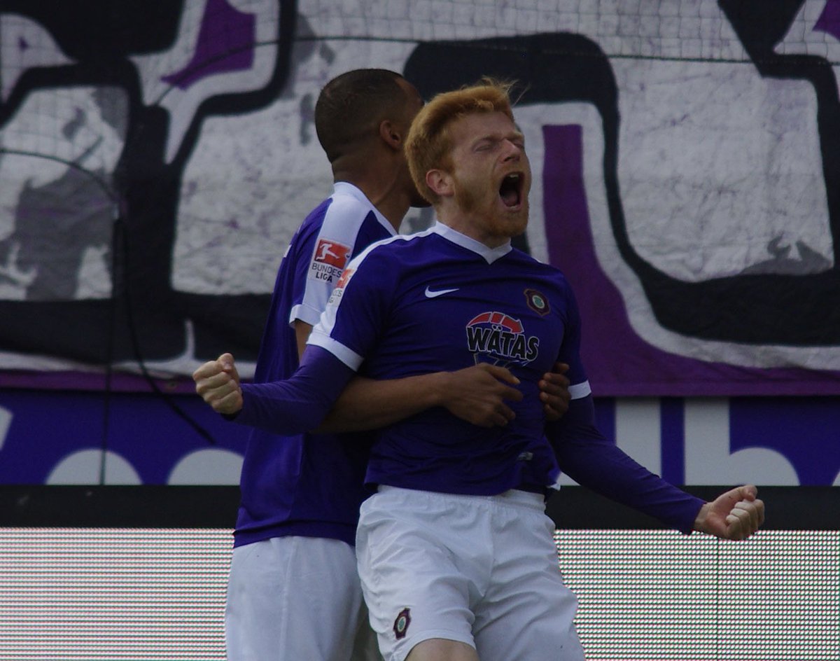 FCErzgebirgeAue's tweet photo. Fabian #Kalig feiert heute seinen 30. Geburtstag! 🎂💜
Wir wünschen dir alles Gute und nur das Beste, Foxer!🦊💜⚒️
#AUE #Kumpelverein https://t.co/EzjI5YemTk