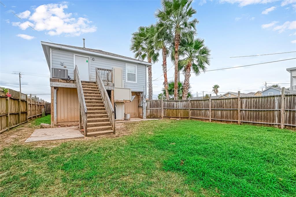 LindseyVaughn's tweet photo. Open House! ,  4/1/2023 12:00:00 PM, Full Details https://t.co/lM8TJw4NJ7 https://t.co/kblsxAkxe8