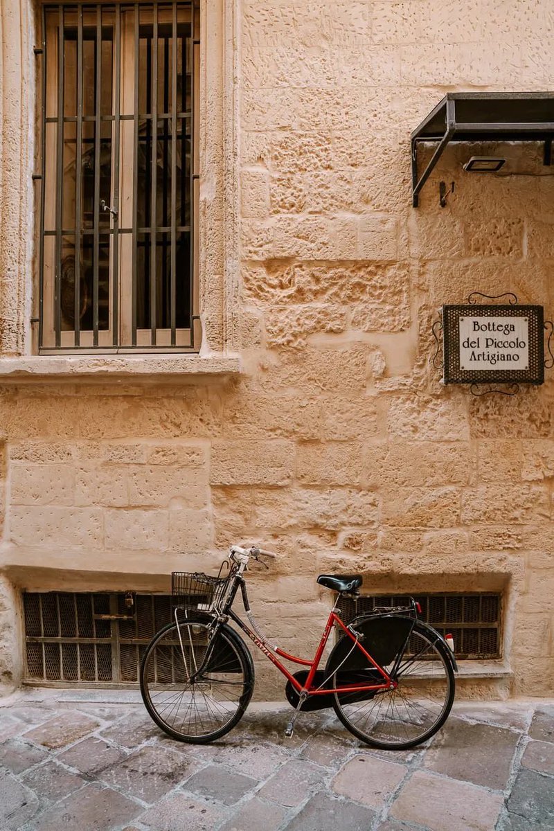 heartflame21's tweet photo. #semicerchisaróilmare Lecce Inspo https://t.co/aPrzYnmx1S