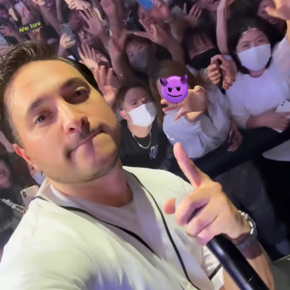 justin_notd's tweet photo. 完全に私の目の前狙ってきてくれた
@JonasBlue 💙💙💙💙💙

本人のストーリーに載せてくれたの泣くほど嬉しかった日本で最高ライブをしてくれてありがとう🎤💎🥏🧞‍♂️🧢🧊 https://t.co/eubHZTfEkW