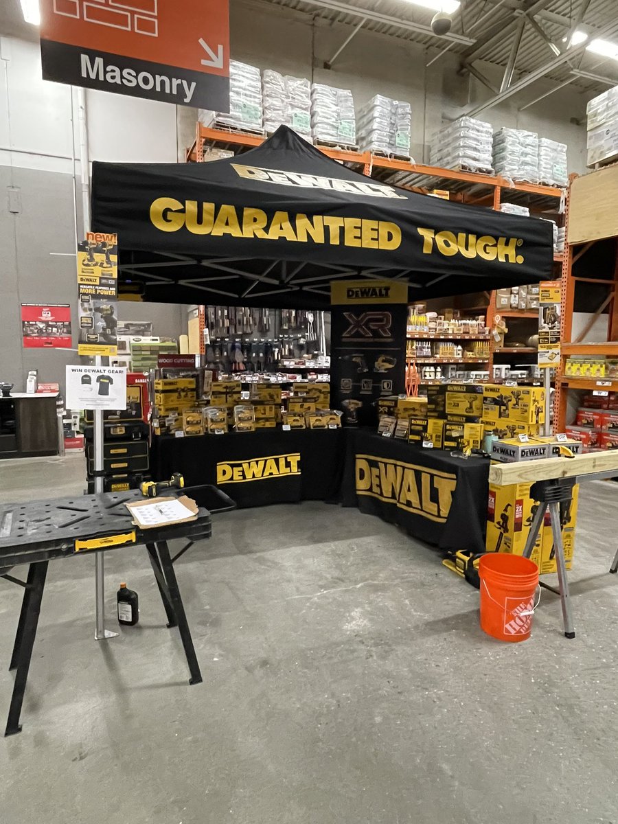 #proappreciation Day 2 #proappreciationweek #pro 1225 Hamilton Brooklyn Home Depot Pro Desk @Ramos418Ramos @Sharwline @DEWALTtough joined us this Tuesday 💛🧡💛🧡