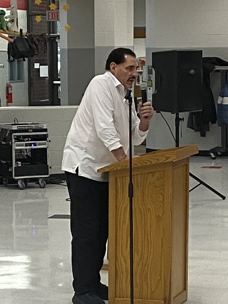 Thank you Judge Campanella for speaking to our students at our annual DMS Academic Banquet.  We are very proud of our honor roll, perfect attendance, and most improved students.