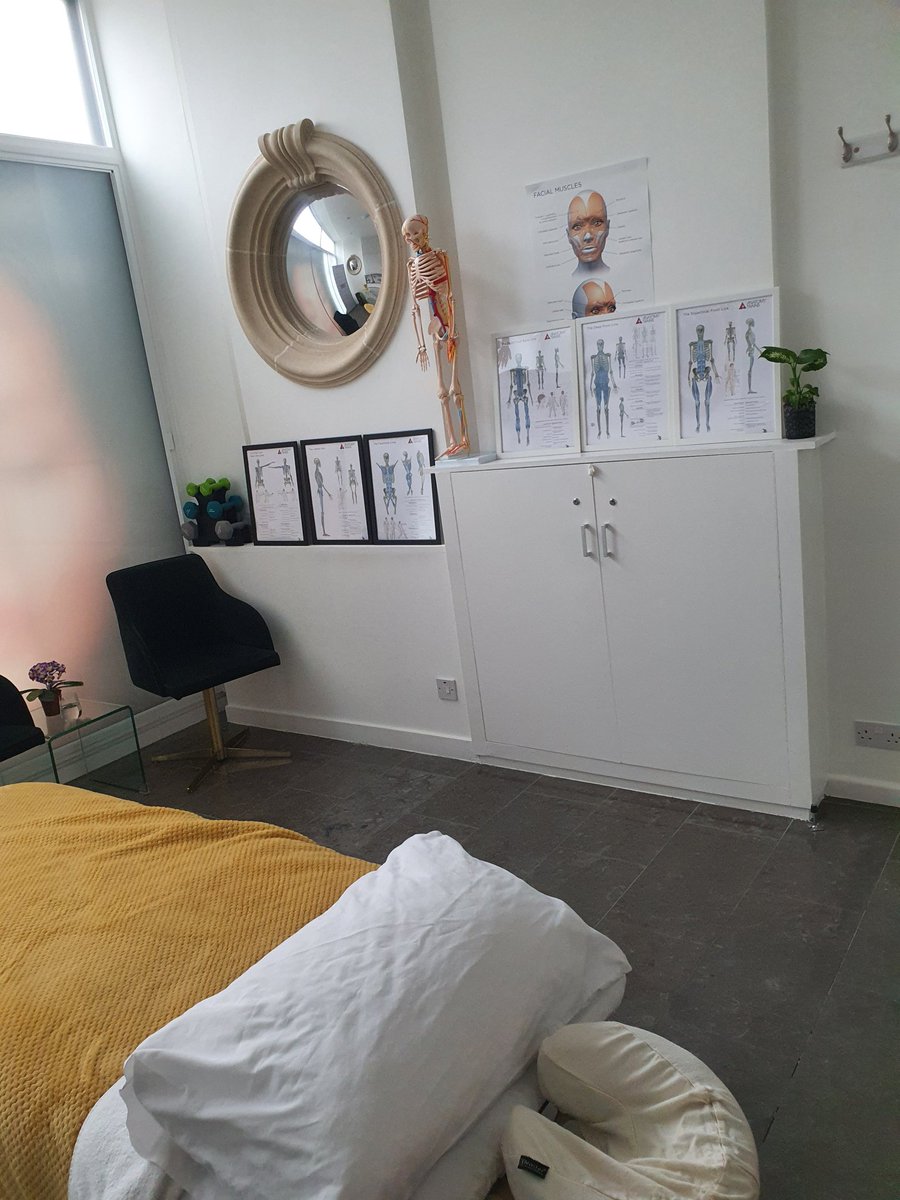 Welcome to Chronic pain care practice in #Battersea. I'm dedicated to provide treatments and compassionate care to help patients overcome #ChronicPain and achieve wellness goals. I specialise in #myofascialrelease, TMJ &Jaw pain, post-surgery& #Csection #scartherapy.
#southlondon