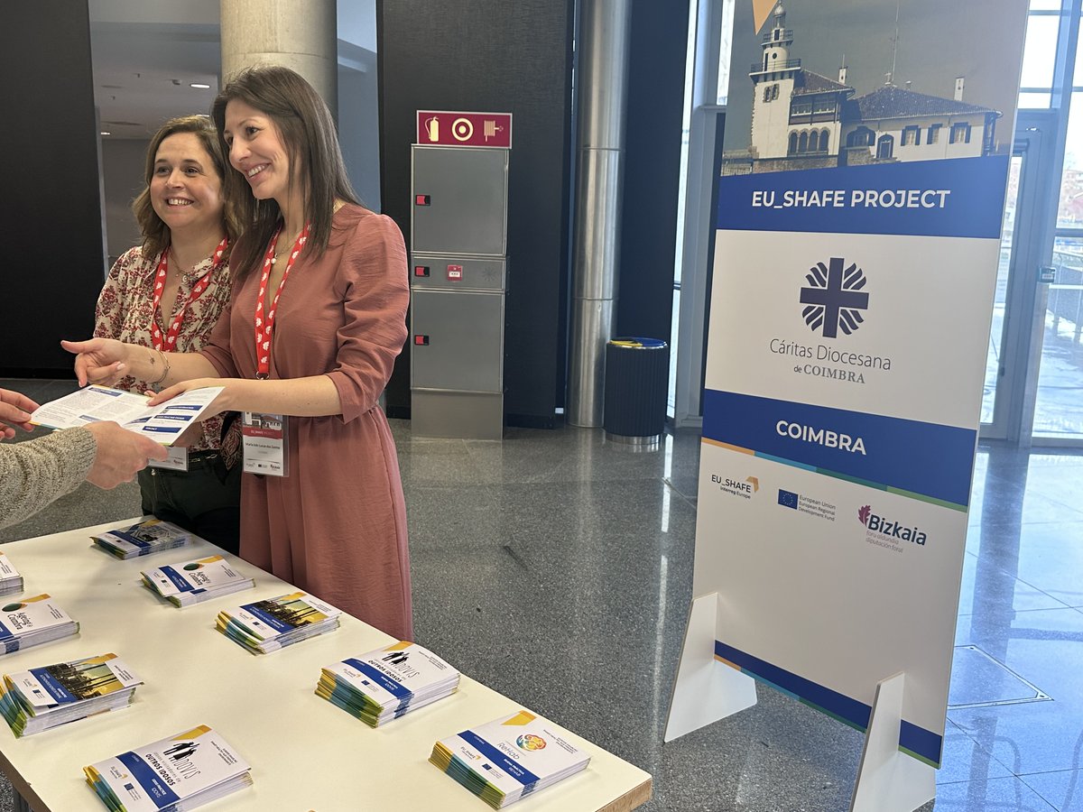 caritascoimbra's tweet photo. O @EuShafe encontra-se na reta final! Na semana passada decorreu o evento final, que retraçou o intercâmbio de boas práticas #SHAFE entre as 6 regiões europeias participantes 🌍

A @caritascoimbra apresentou o Quiosque da Saúde e do Bem-Estar, implementado no âmbito do projeto 🩺 https://t.co/UVeeVirwMe