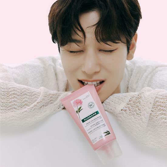 juyeonleepics's tweet photo. Juyeon x Klorane 

#주연 #더보이즈 https://t.co/VIMxTJqgqT