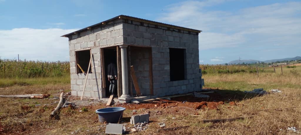 ScalisaFund's tweet photo. Almost there...

Progress update on the project at Mfabantfu for the Motsa family
#BuildingCommunitiesTogether
#ToGodBeTheGlory https://t.co/Fv3BUgb8og