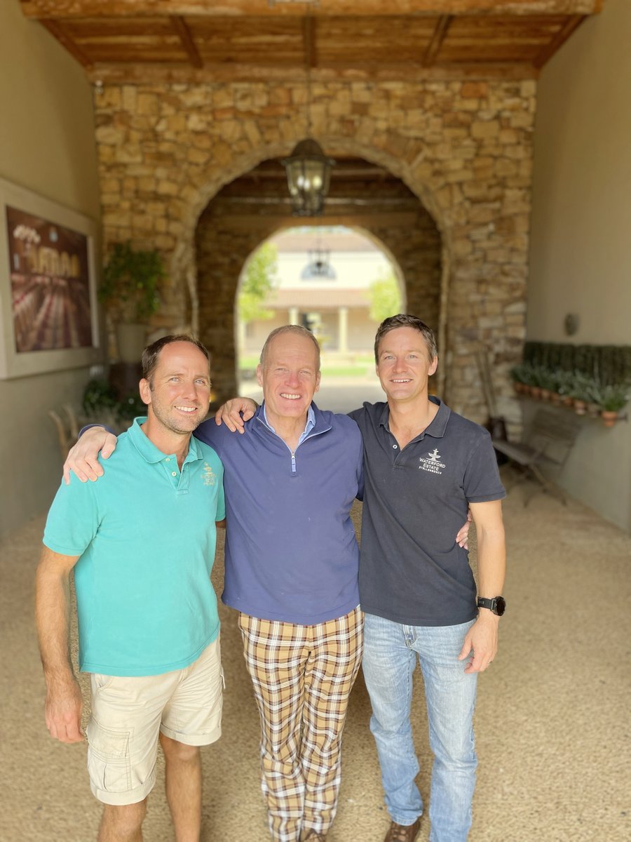 Great to have Tim Atkin back at our Estate!

He is busy writing the eleventh edition of the South African Special Report.
____________________
#masterofwine #winewriter #waterfordestate