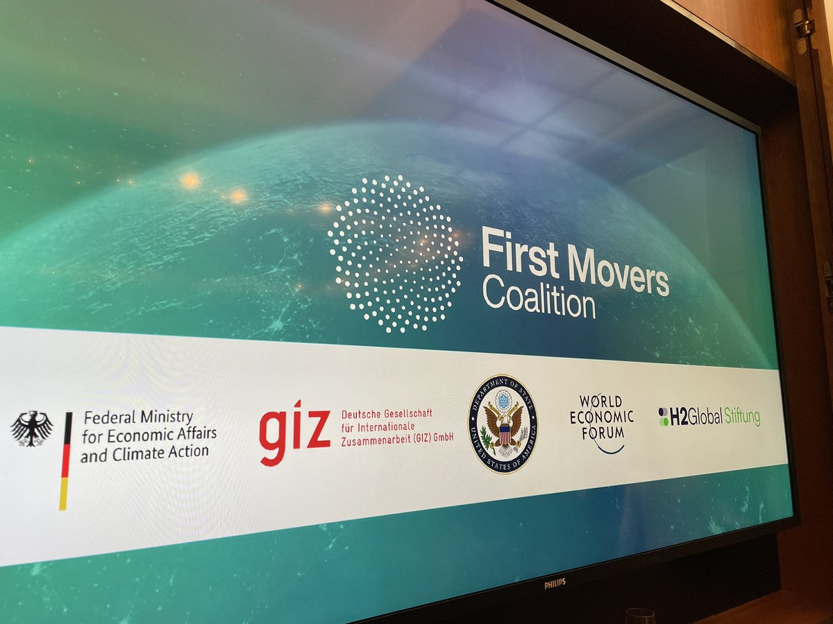 Joining forces to enable a 🌎 demand-led #renewable #hydrogen economy: Fantastic to witness the #FirstMoversCoalition, led by @wef & @ClimateEnvoy, launch 🚀 its partnership with #H2Global @greensofa_betd. That’s what is needed to move from verbal to bankable commitments.