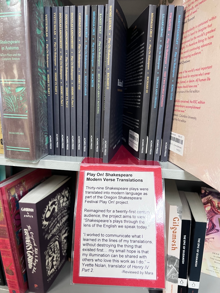 💭📚️🚶‍♀️Just imagine walking into @vromansbookstore in Pasadena, CA to discover Play On Shakespeare's translations! That's what happened for #playonshakes Business Director Cheryl Rizzo @cherynotsheryl #vromansbookstore #playonshakespeare #artsandculture #bookstore #literature