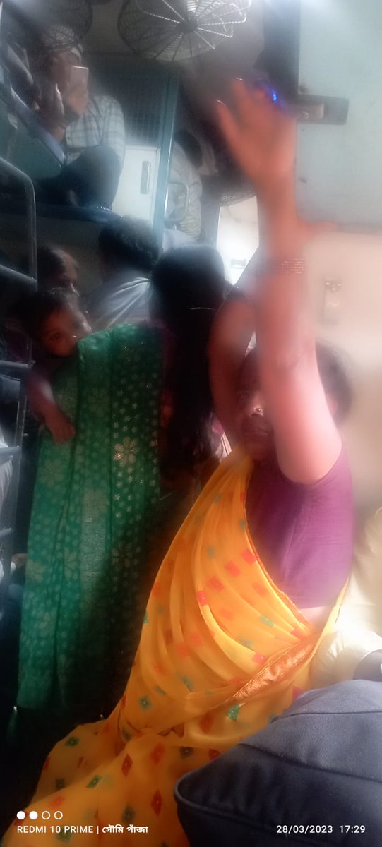 sroyofficial's tweet photo. @RailwaySeva @AshwiniVaishnaw @IRCTCofficial @RailMinIndia @narendramodi  illegal occupancy occurred in 12303 Poorva Express in Sleeper Class. Please take action against it.
PNR: 6116465442
Seat: RAC/S6/23
Mob: 8768482015 https://t.co/rFPmXqyljQ