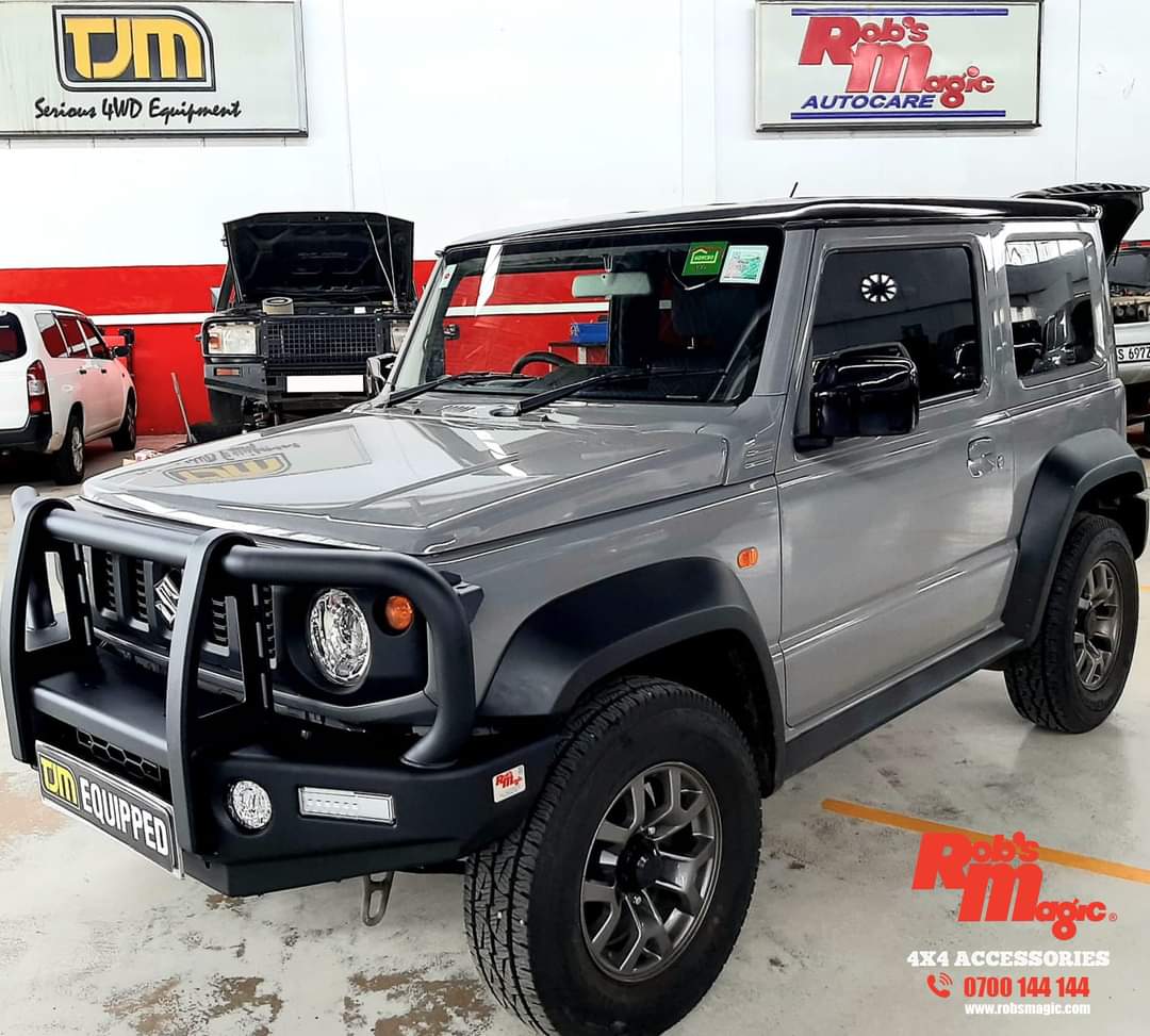 BirahKevin's tweet photo. Tzuki  Jimny well equipped by #RobsMagic
#TJM https://t.co/o2MPbhMTfN