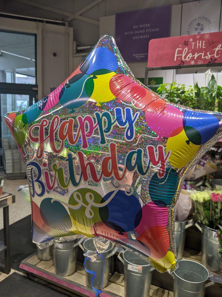 LifelineSBS's tweet photo. Another member of the Lifeline family had a birthday at the weekend so he obviously needed a balloon when we visited him today 🎈☀️ 

#socialsupport #worksop #newark #birthdaycelebrations #brightenyourday #happybirthday #celebrate #specialday #makingadifference https://t.co/WhCP7e30jo