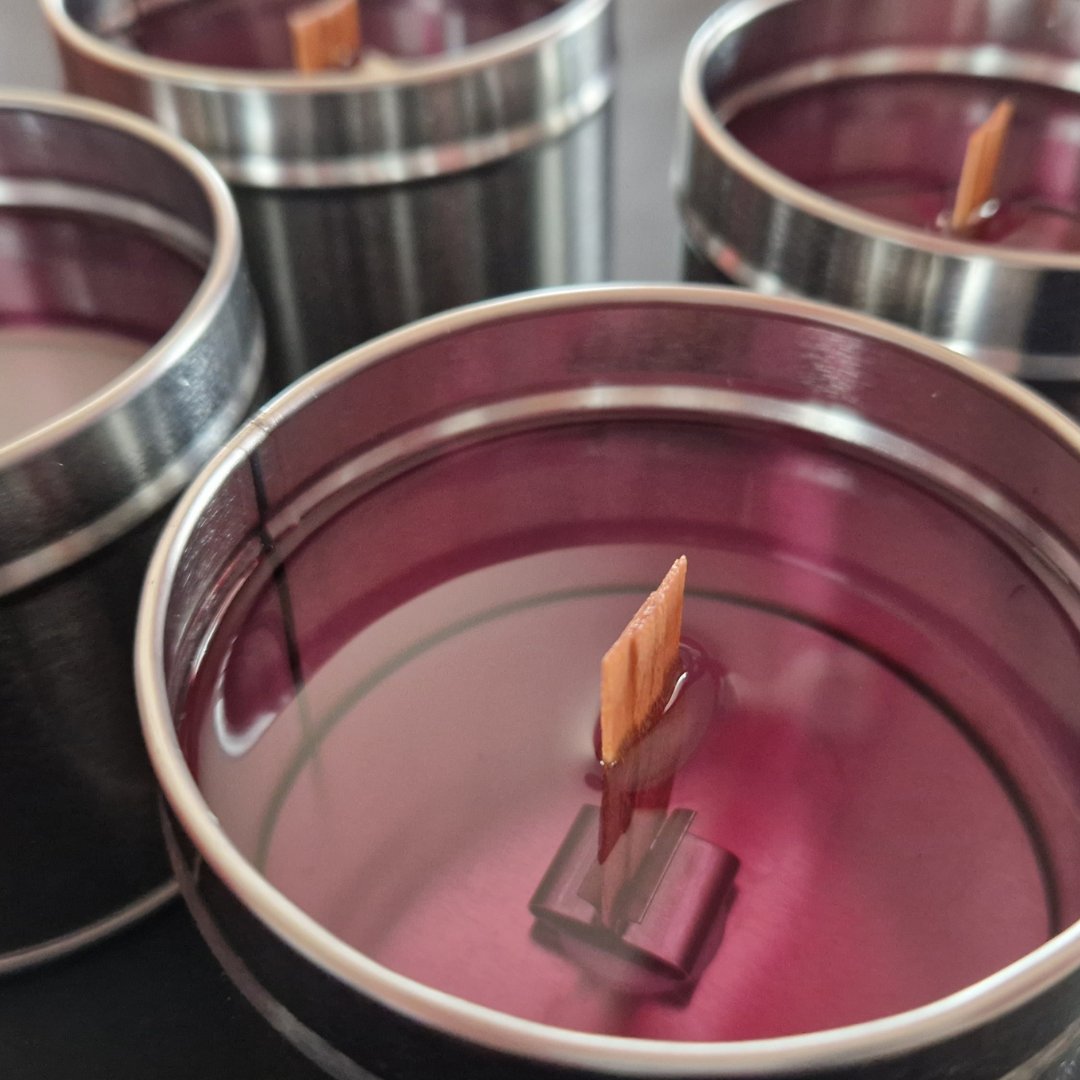 stirlingcandles's tweet photo. We just love the colour of 'Berry Bay'......do you?

#TheStirlingCandleCompany #mhhsbd #UKMakers #scotlandbusiness #ScottishCandles https://t.co/gqMZ4pfLkP
