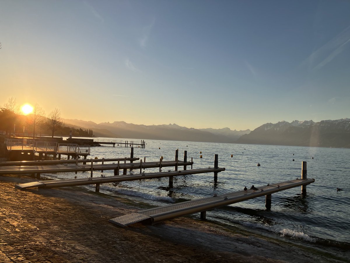 Early start for UK delegation to meet Swiss Deep Tech Clusters. First stop: EPF Lausanne cluster, engine of Swiss innovation and startups.
⁦<a href="/MedCityHQ/">MedCity</a>⁩ ⁦<a href="/EPFL_Park/">EPFL Innovation Park</a>⁩ ⁦<a href="/EPFL_en/">EPFL</a>⁩ ⁦<a href="/mediwales/">MediWales</a>⁩ ⁦<a href="/SpaceScotland/">Scottish SpaceAgency</a>⁩ ⁦<a href="/OneNucleus/">One Nucleus</a>⁩  ⁦<a href="/swisstech/">#swisstech</a>⁩ ⁦