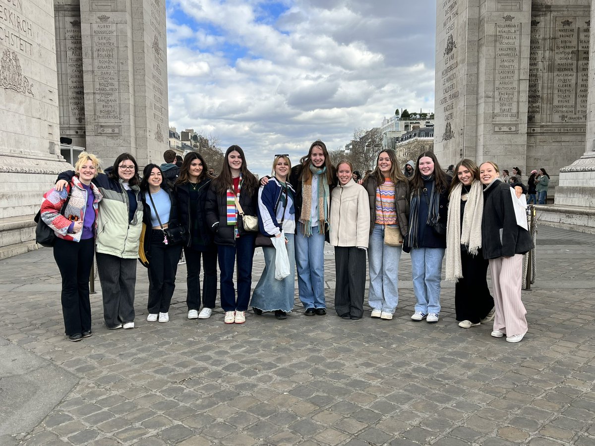 Couldn’t leave Paris without a trip to the Arc de Triumphe! #shskparis <a href="/SHSKSchool/">St Helen and St Katharine</a>