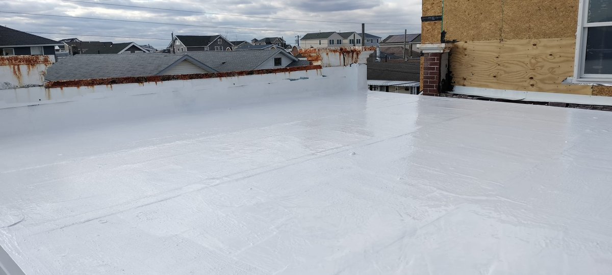 SurfandTurfRoof's tweet photo. Flat roofing done RIGHT in #ventnorcitynj

#flatroofing #flatroofingcompany #southjersey #pennsylvaniaroofing #roofingnj #roofingpa https://t.co/GTWLp0THDq