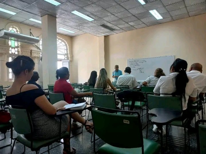 JuannCarlosGG's tweet photo. Con nuevas metas y mayores niveles de exigencia, arriba #Formatur a un nuevo aniversario 🎉
Por estos 28 años cimentando la mejoría y profesionalización del #TurismoCubano ¡Felicidades!👏 https://t.co/YrShQMCkuV