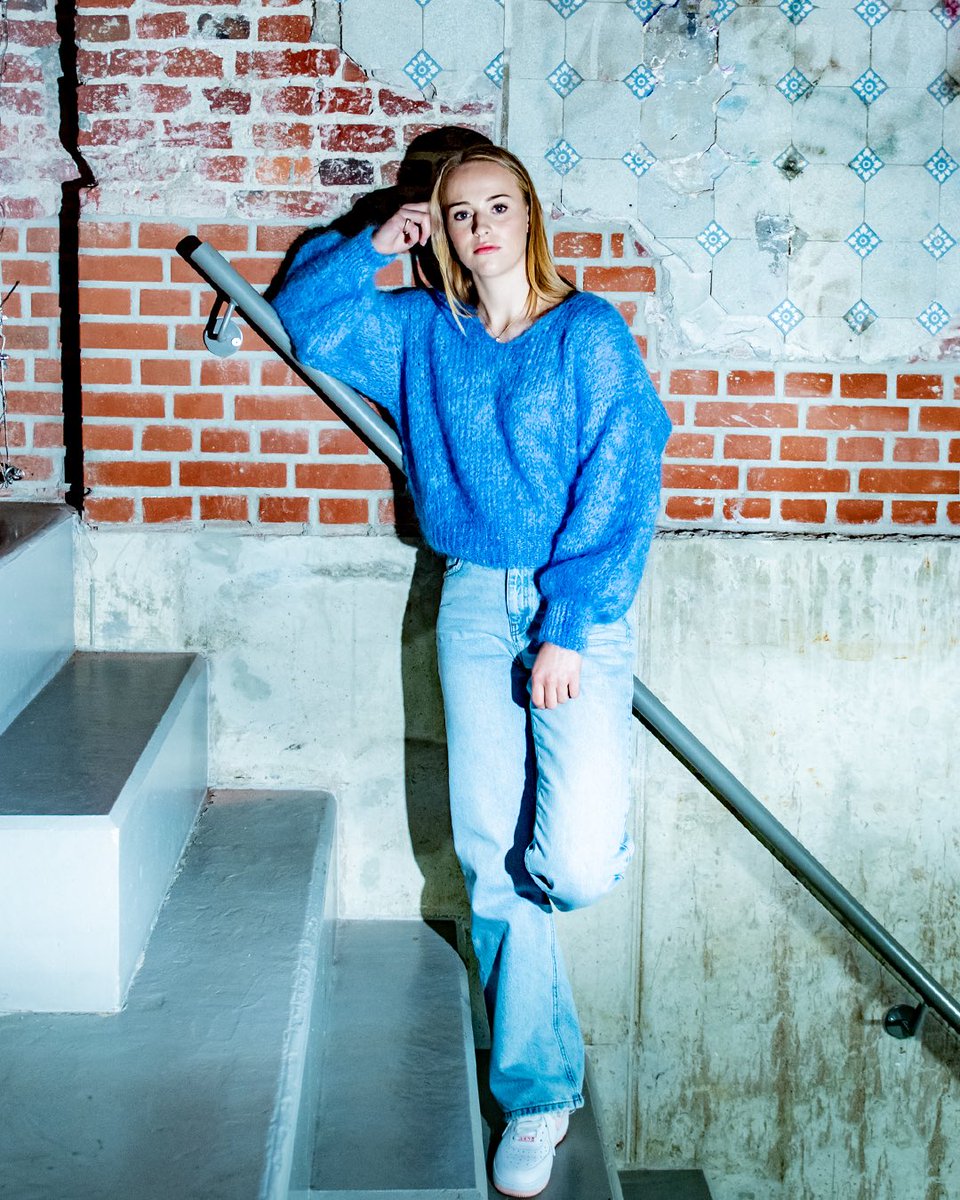 flowsports's tweet photo. Daphne van Domselaar is shining in the new #HELDEN66 ✨

(📸: Ferdy Damman) https://t.co/LjATVnPgxm