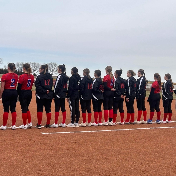 usd415's tweet photo. Our Lady Red Hawk Softball team Split last night with Rock Creek. 1st game lost 8-13 2nd game won 19-17
All games can be followed on GameChanger https://t.co/uXIZzFbhI5
#HHSRedHawks #RedHawkReady #LadyRedHawkSB #HiawathaSB ❤️🥎 https://t.co/cFWFOHDMTK