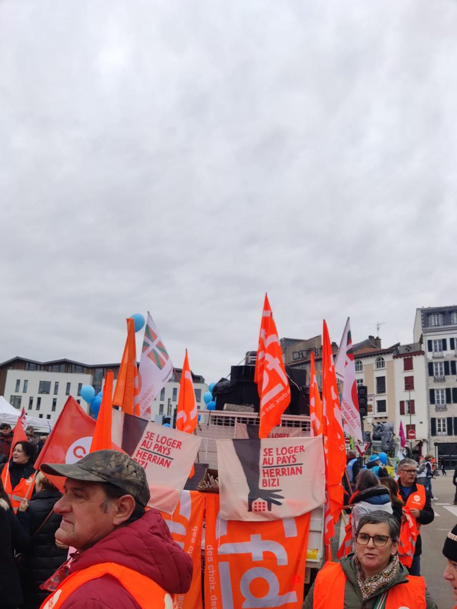 Logement_Etxebizitza tweet media