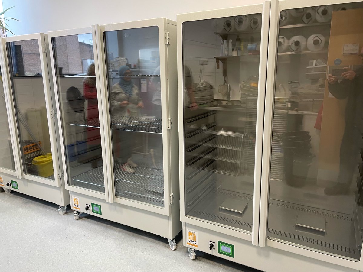 Another large scale swap out - this time at Exeter Uni (over multiple locations)… swapping out uninsulated glassware drying cabinets for insulated ones with timers is the fasted fix you can do to any lab… 120 hours+ of wasted energy per week for each cabinet #E3 #Genlab #GPE