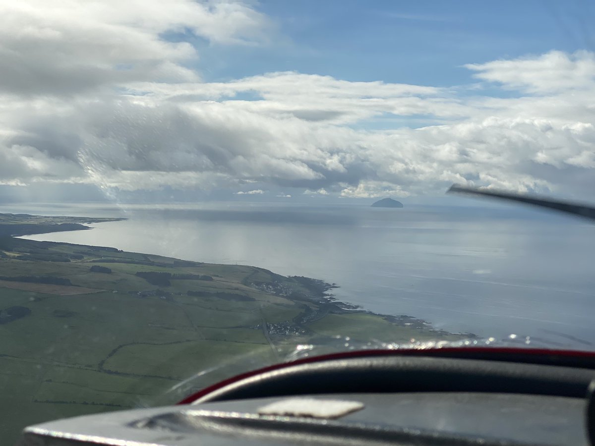 NathanM13705's tweet image. 191 days since I had my flight experience with #prestwickflyingclub @GPAPassenger #aviation #robindr400