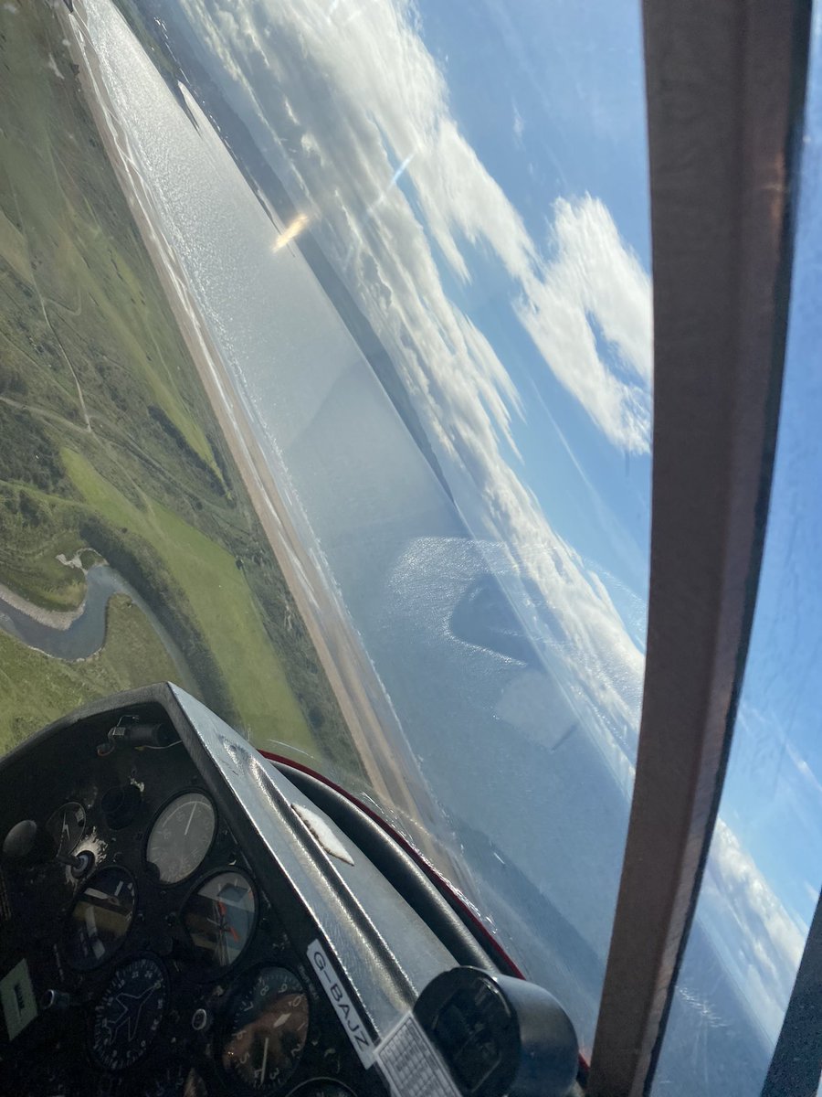 NathanM13705's tweet image. 191 days since I had my flight experience with #prestwickflyingclub @GPAPassenger #aviation #robindr400