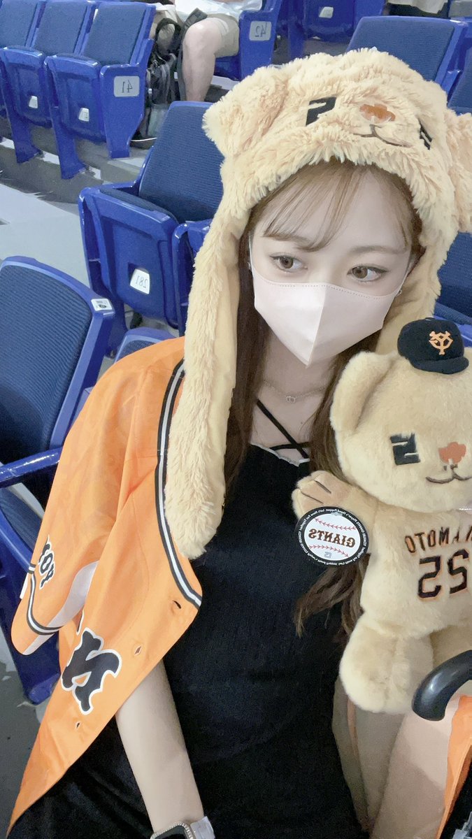 G60724689's tweet photo. 開幕前なのでʕ*·ᴥ·ʔʕ·ᴥ·*ʔ！！🧸

今年から社会人で、現地回数減ると思いますが😶💧！

#G党さんと繋がりたい#ジャイアンツファンと繋がりたい#岡本和真 🧸 https://t.co/nQkMRj61sj