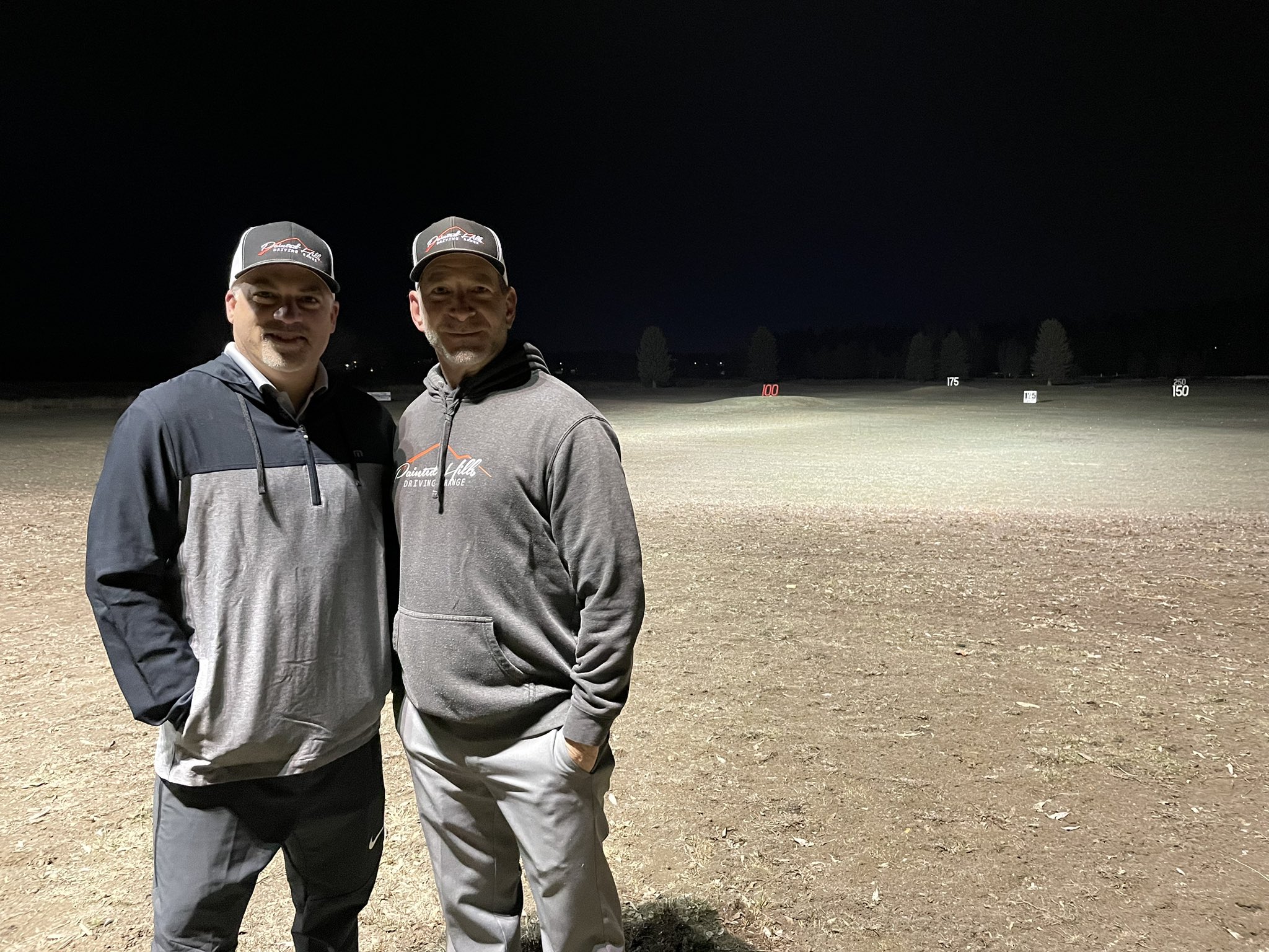 Emily Blume on Twitter "We’re out at Painted Hills Driving Range! 🏌️‍♀