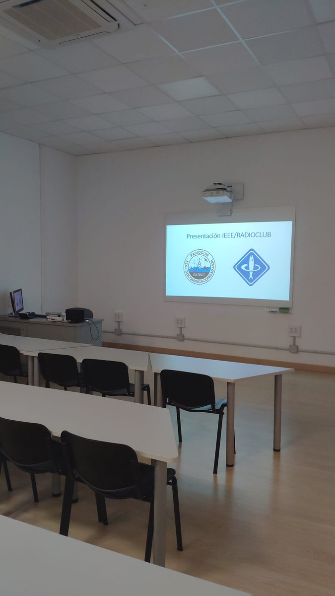 Radioclub Universidad de Málaga tweet media