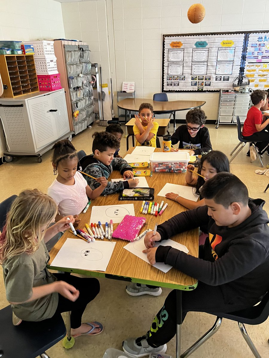waver_erin's tweet photo. It made my heart so happy seeing my third graders working so well with our Kindergarten Bear Den buddies.💛 @Bostonkidscount https://t.co/GV0mNxGsao