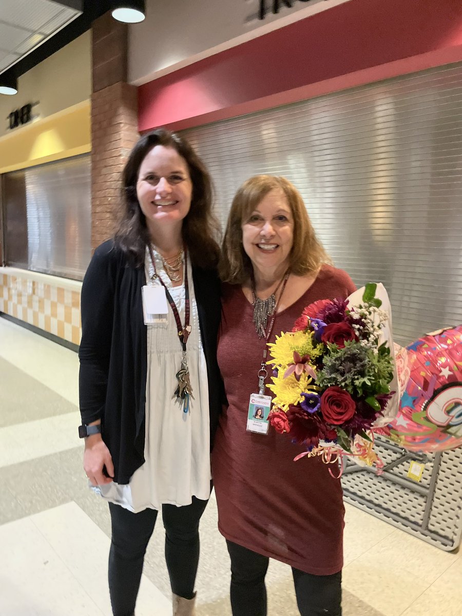 Yay Suzette Spinelli! Well deserved teacher of the year for Lassiter. @cobbartrocks #gotrojans